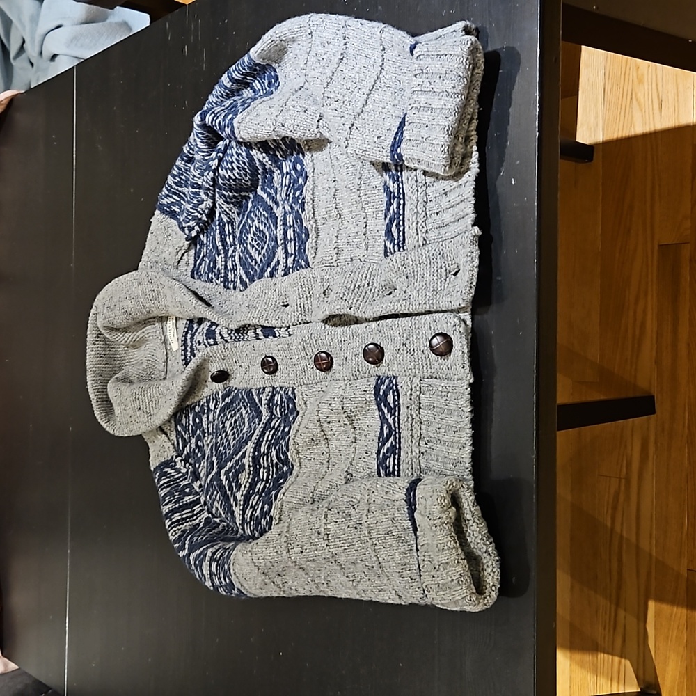 Men knitted sweater